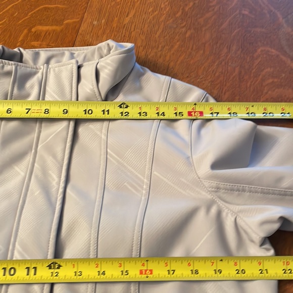 Light Jacket - Picture 7 of 10